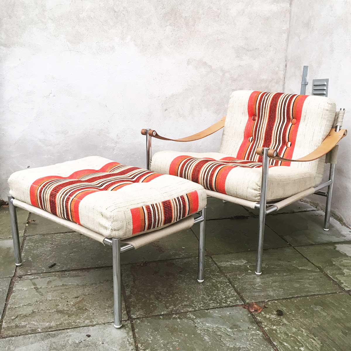 FABRIKEN_fatolj_fotpall_orangerand
